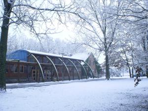 Speisesaal mit Schnee